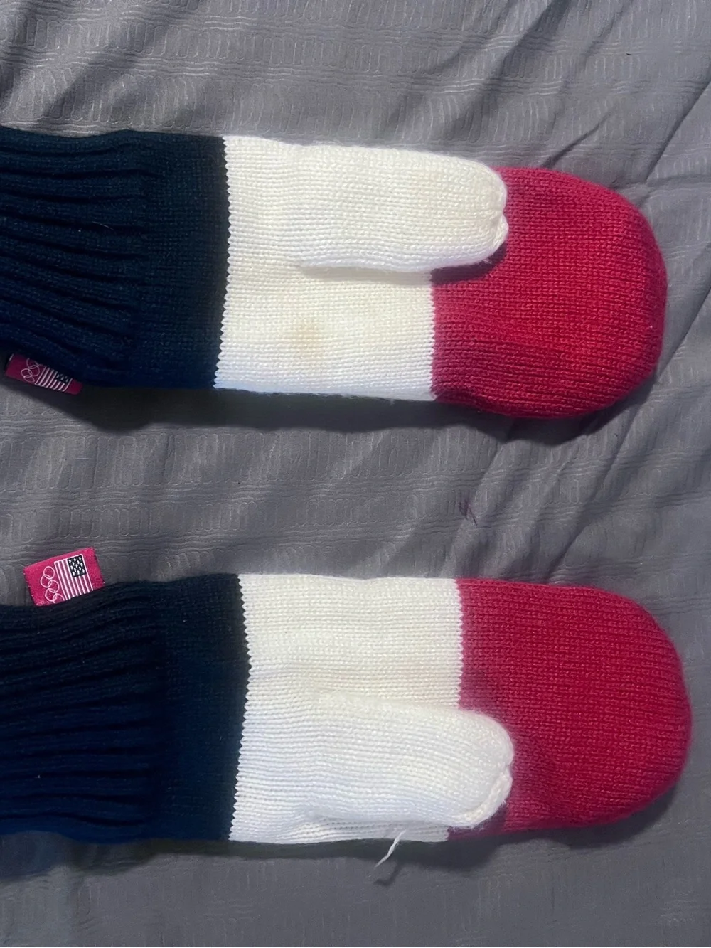 Kids Tricolor Knit Gloves with 'TEAM USA' Accent - Navy, White & Red